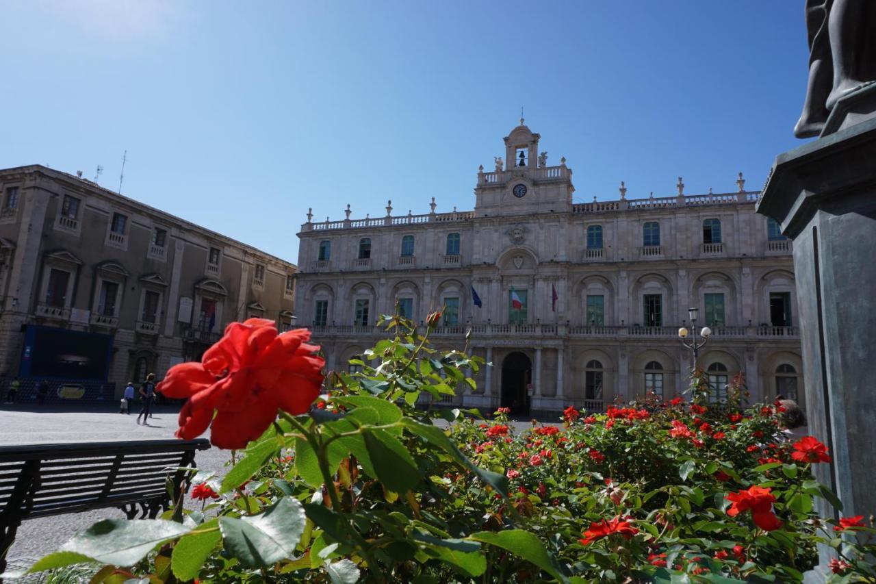 Elegante Appartamento Centro Storico CTA Exterior foto